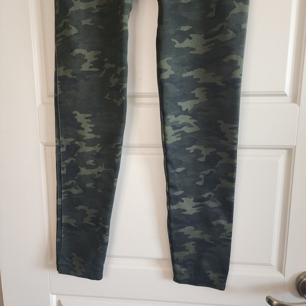 Spanx Leggings Womens XL Black Camo Look At Me Now Shaping Support Seamless Frnt - Picture 5 of 11